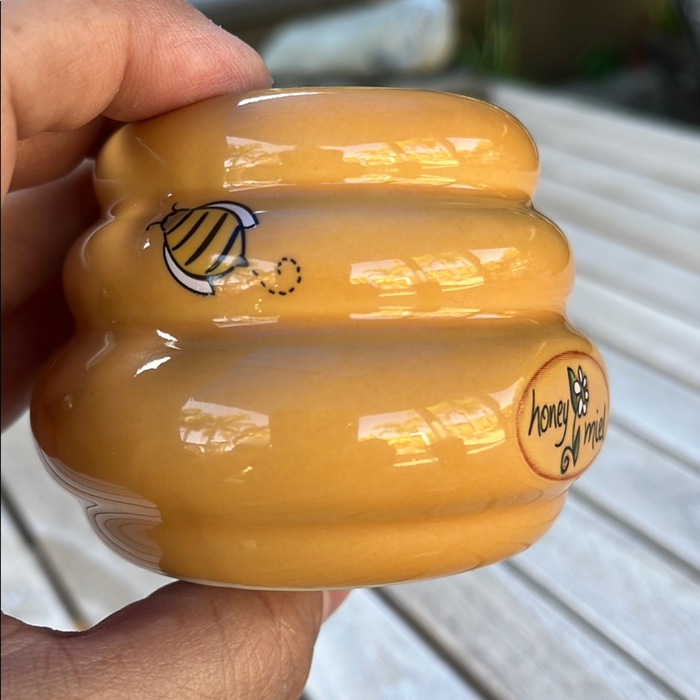 Honey Pot with Bee Dipper - Picture 9 of 16
